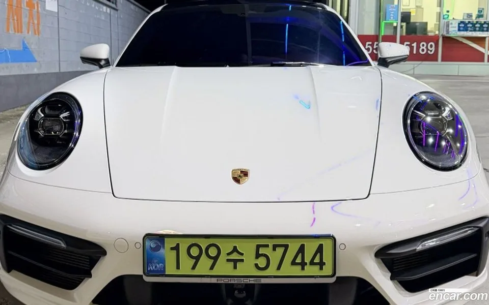 Porsche 911 (992) 2023 — thumbnail 3