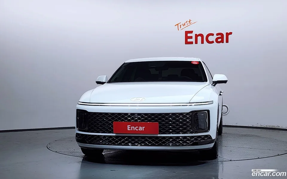 Hyundai Grandeur Hybrid 2023 — thumbnail 3