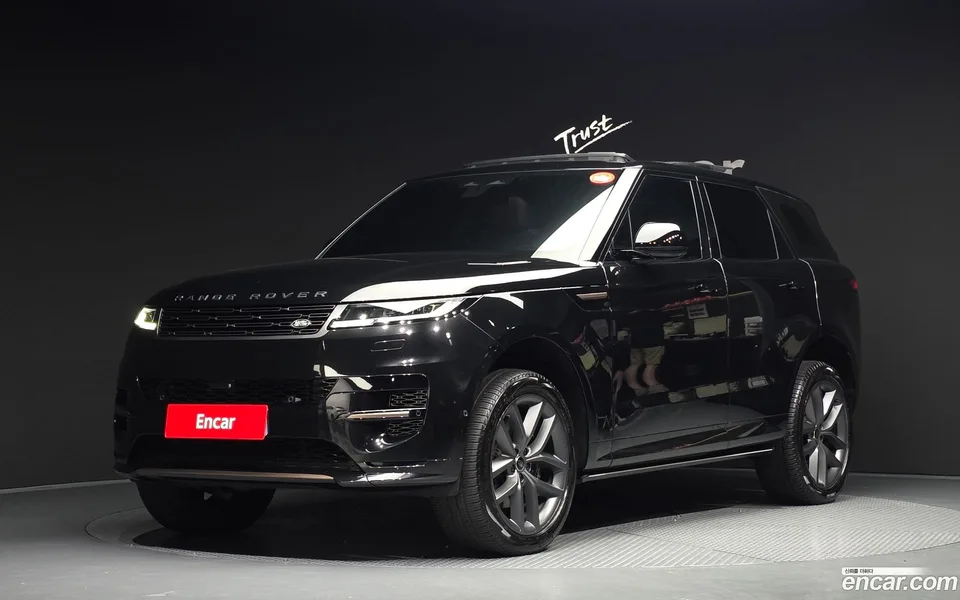 Land Rover Range Rover Sport D300 HSE 2023 — photo 1, buy with delivery to Moscow