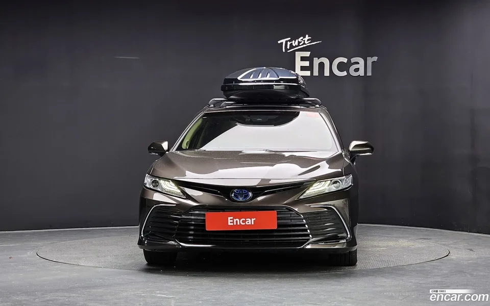Toyota Camry 2.5 XLE 2022 — thumbnail 3