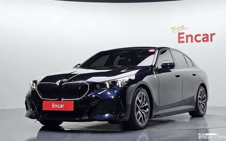 BMW i5 eDrive 40 M 2024 — photo 1, buy with delivery to Moscow