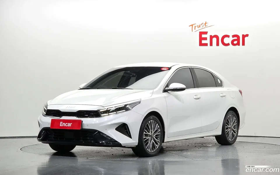 Kia K3 1.6 2023 — photo 1, buy with delivery to Moscow