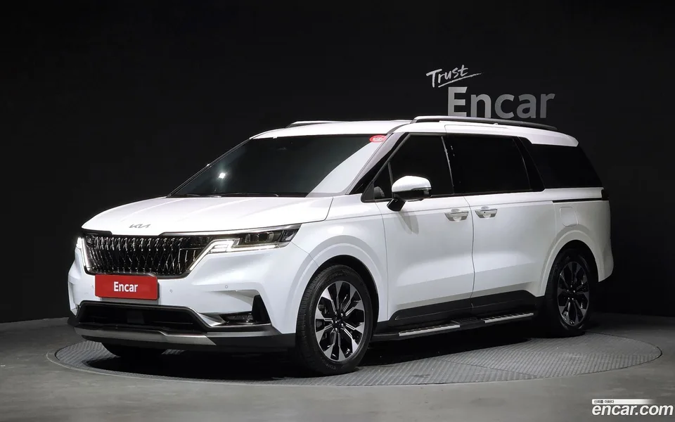 Kia Carnival 9 2022 — photo 1, buy with delivery to Moscow