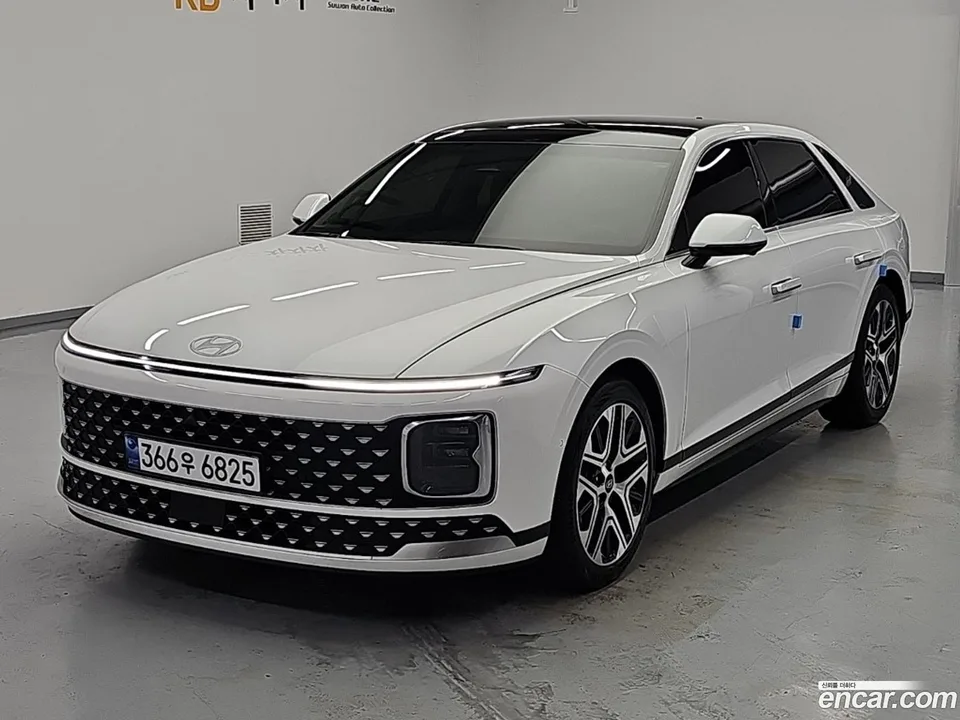 Hyundai Grandeur Hybrid 2023 — thumbnail 2