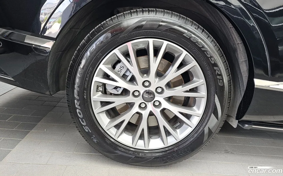 Genesis GV80 2.5T 2WD 2024 — thumbnail 2