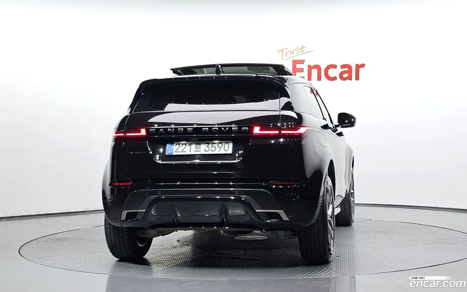 Land Rover Range Rover Evoque P250 SE 2024 — thumbnail 4
