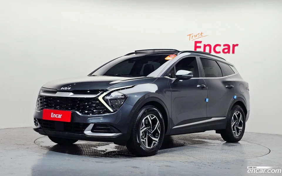 Kia Sportage 1.6 2WD 2023 — photo 1, buy with delivery to Moscow