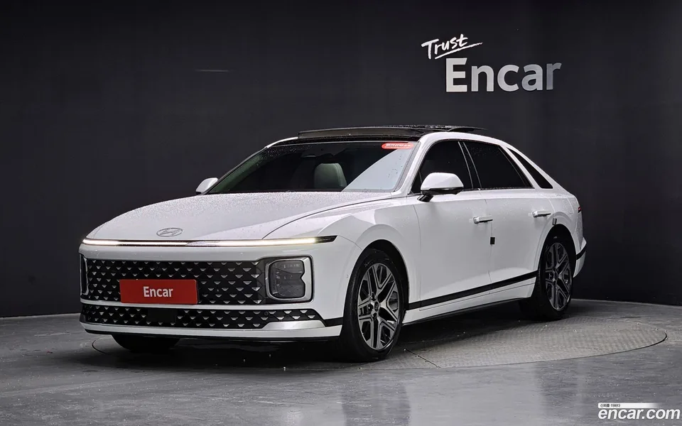 Hyundai Grandeur Hybrid 2025 — photo 1, buy with delivery to Moscow