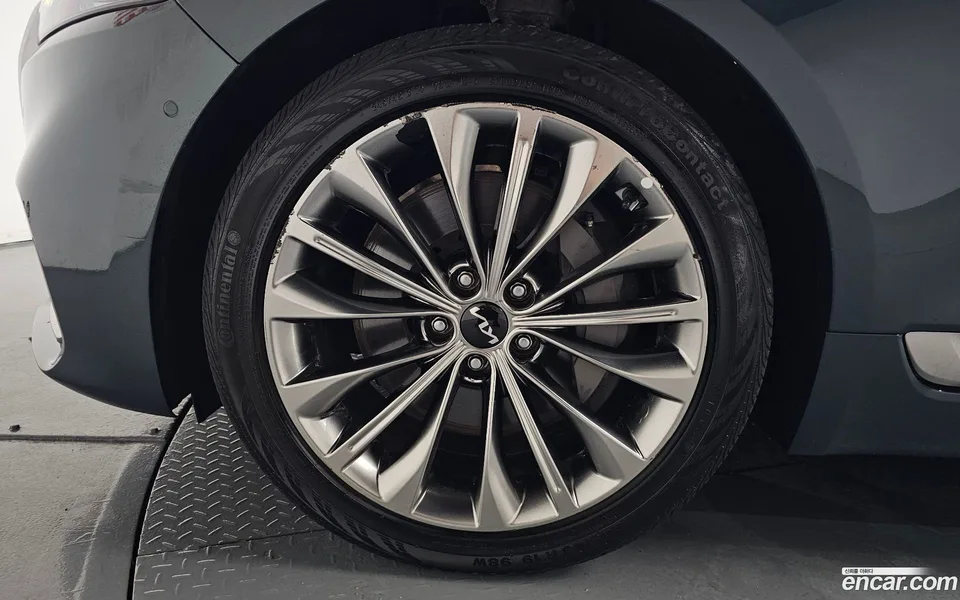 Kia K9 3.8 GDI AWD 2022 — thumbnail 2