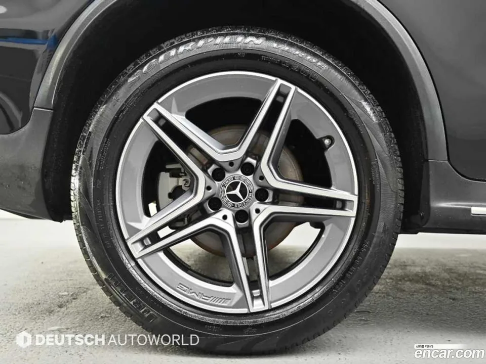 Mercedes-Benz GLC-Class GLC220 d 4MATIC 2023 — thumbnail 2
