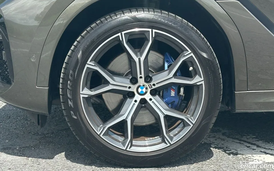 BMW X6 xDrive40i M 2022 — thumbnail 2