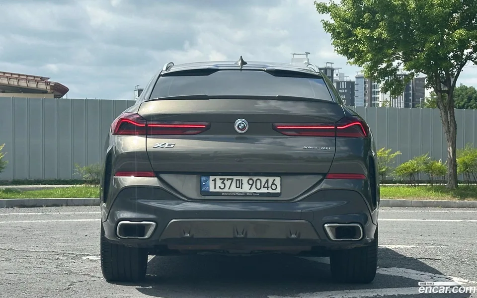 BMW X6 xDrive40i M 2022 — thumbnail 4
