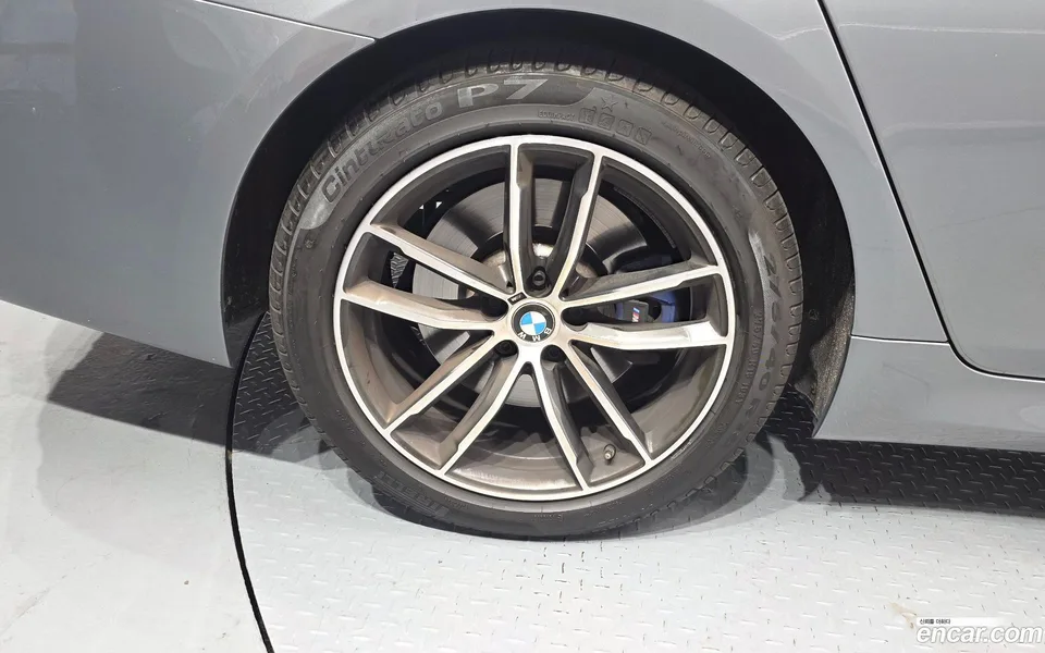 BMW 5 Series 520i M 2022 — thumbnail 5