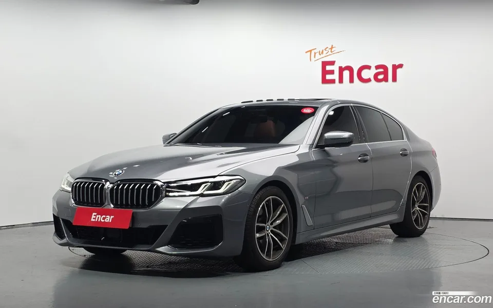 BMW 5 Series 520i M 2022 — photo 1, buy with delivery to Moscow