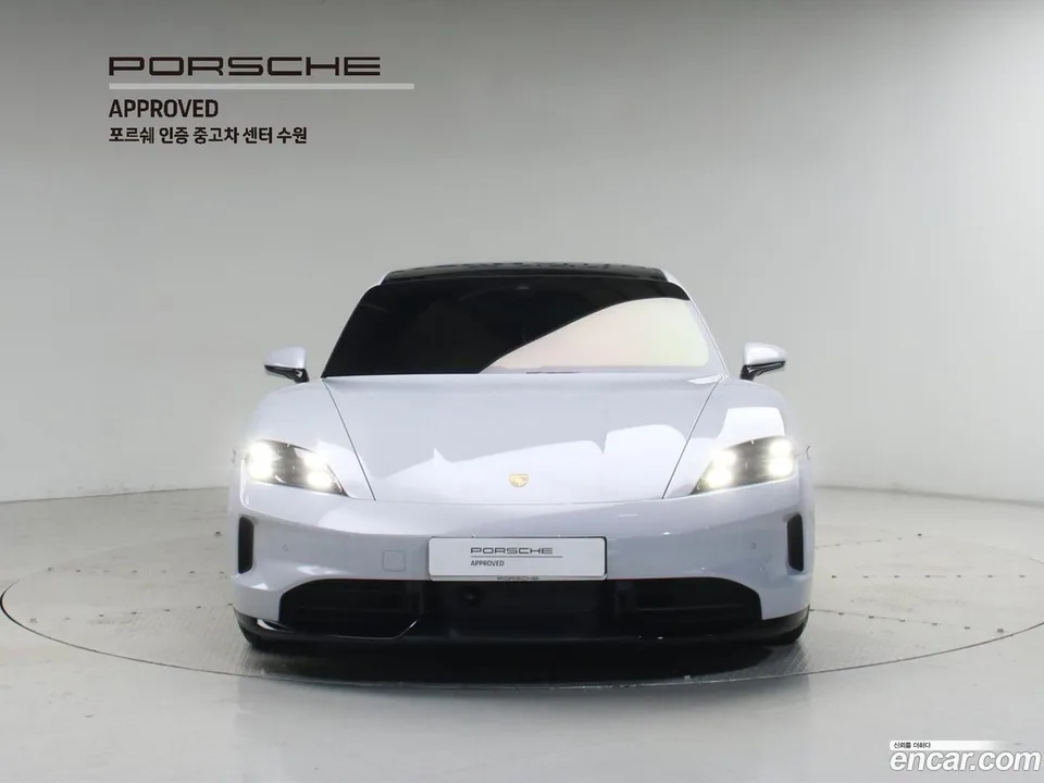 Porsche Taycan GTS 2025 — thumbnail 3