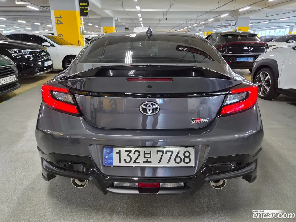 Toyota GR86 2.4 2024 — thumbnail 4