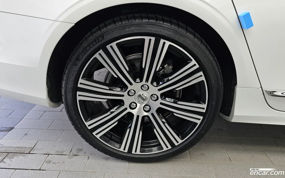 Volvo S90 B6 AWD 2024 — thumbnail 5