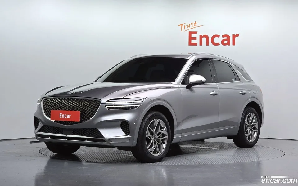 Genesis GV70 2.5T AWD 2022 — photo 1, buy with delivery to Moscow