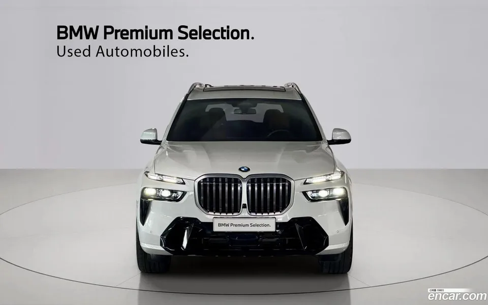 BMW X7 xDrive 40i M 6 2025 — thumbnail 3