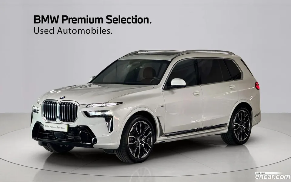 BMW X7 xDrive 40i M 6 2025 — photo 1, buy with delivery to Moscow