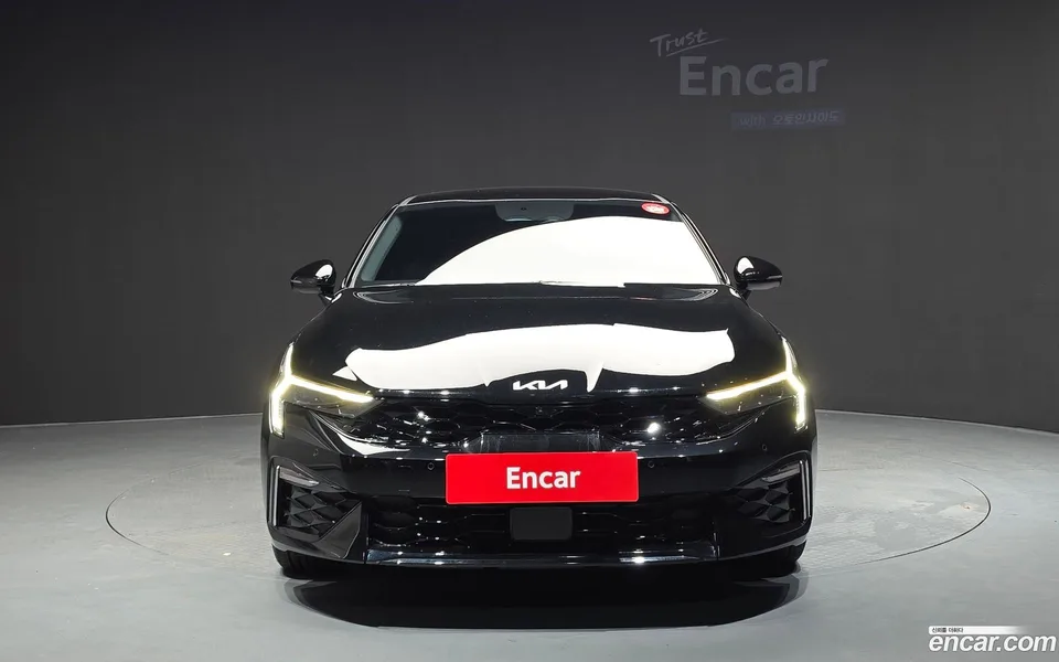 Kia K5 Hybrid 2025 — thumbnail 3