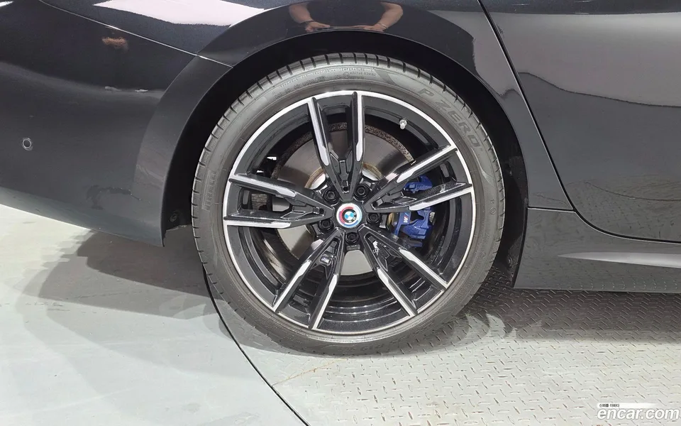 BMW 3 Series M340i 2023 — thumbnail 2