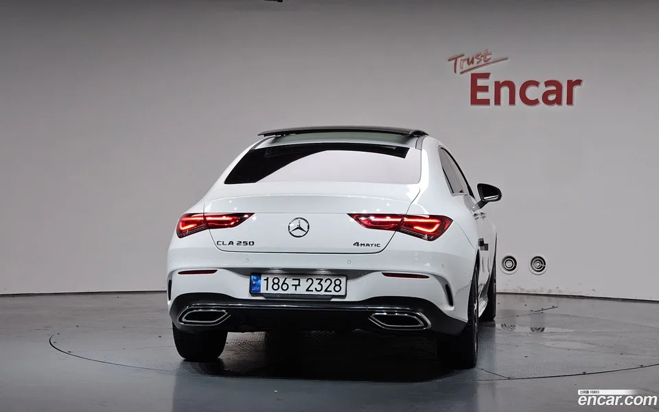 Mercedes-Benz CLA-Class CLA250 4MATIC 2023 — thumbnail 4
