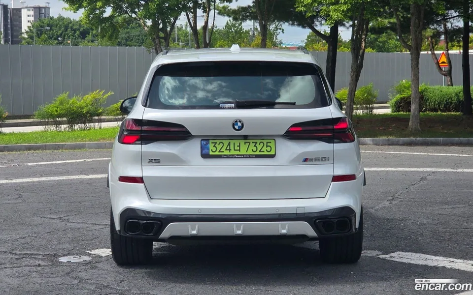 BMW X5 M60i 2025 — thumbnail 4