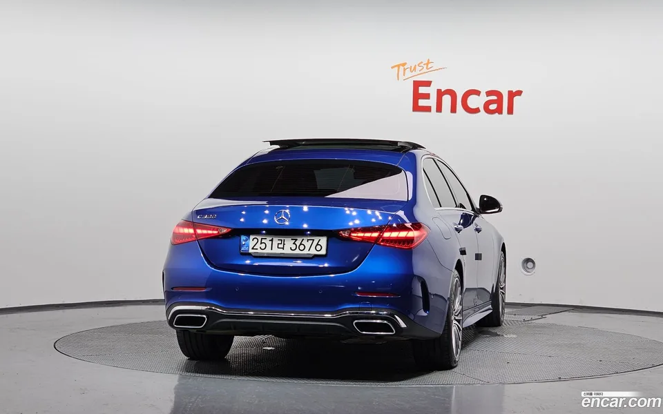 Mercedes-Benz C-Class C300 AMG Line 2022 — thumbnail 4