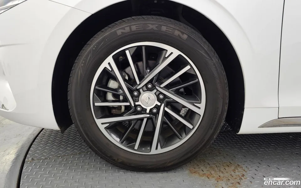 Hyundai Grandeur IG 2.5 2022 — thumbnail 2