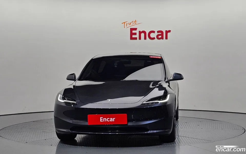 Tesla Model 3 RWD 2025 — thumbnail 3