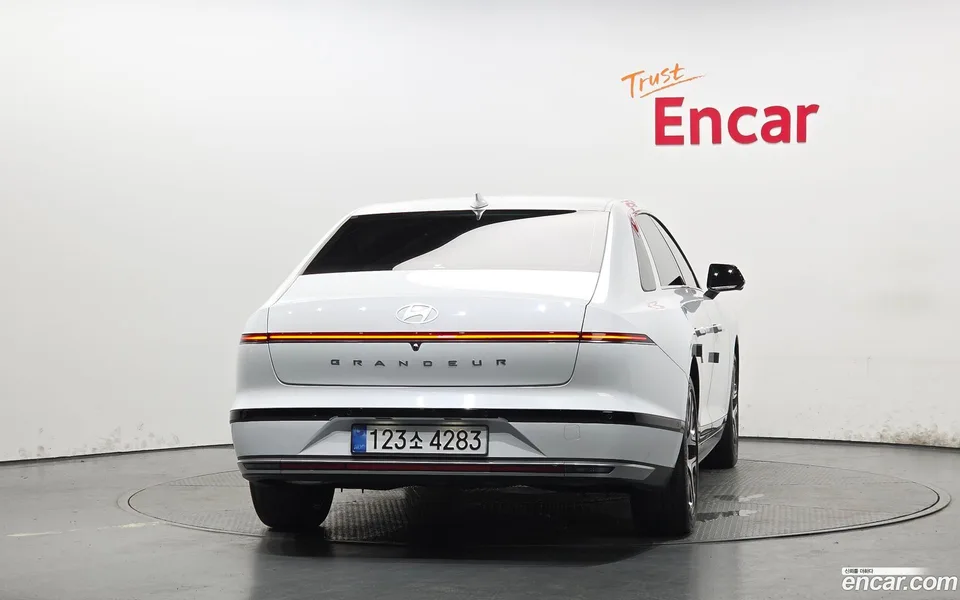 Hyundai Grandeur 2.5 2WD 2025 — thumbnail 4