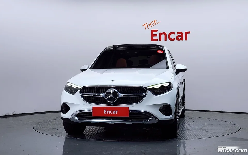 Mercedes-Benz GLC-Class GLC220 d 4MATIC 2023 — thumbnail 3