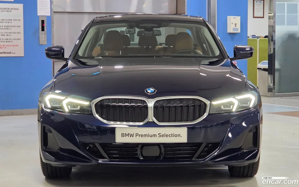 BMW 3 Series 320i 2025 — thumbnail 3