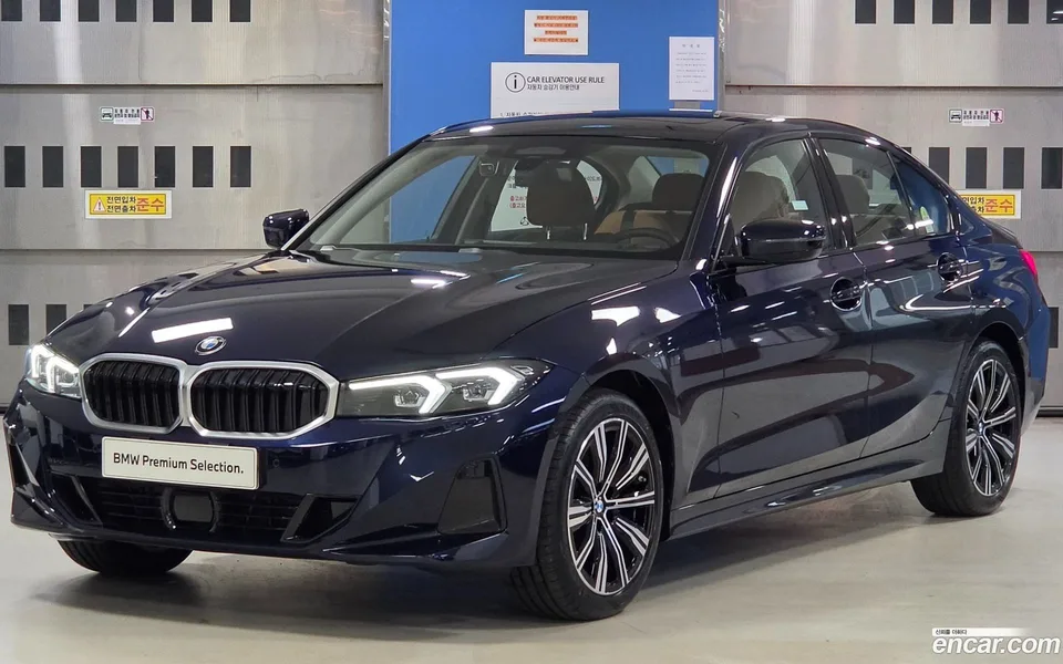 BMW 3 Series 320i 2025 — photo 1, buy with delivery to Moscow