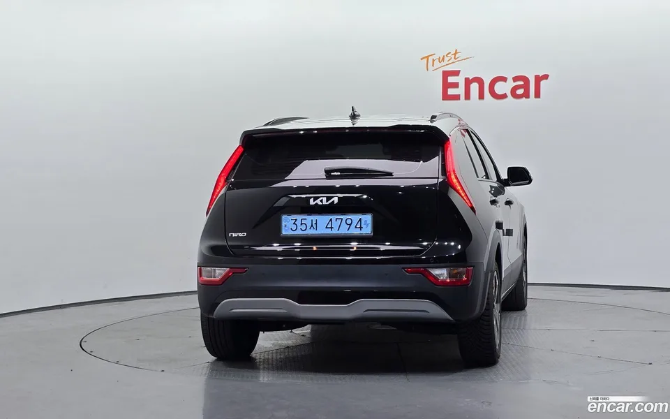 Kia Niro EV 2023 — thumbnail 4
