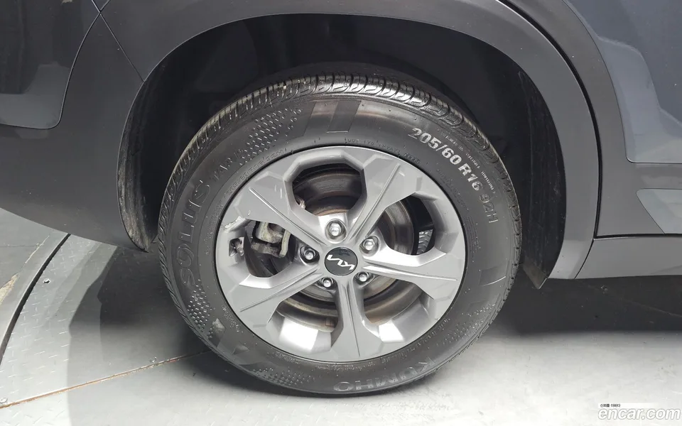 Kia Seltos 2.0 2WD 2024 — thumbnail 2