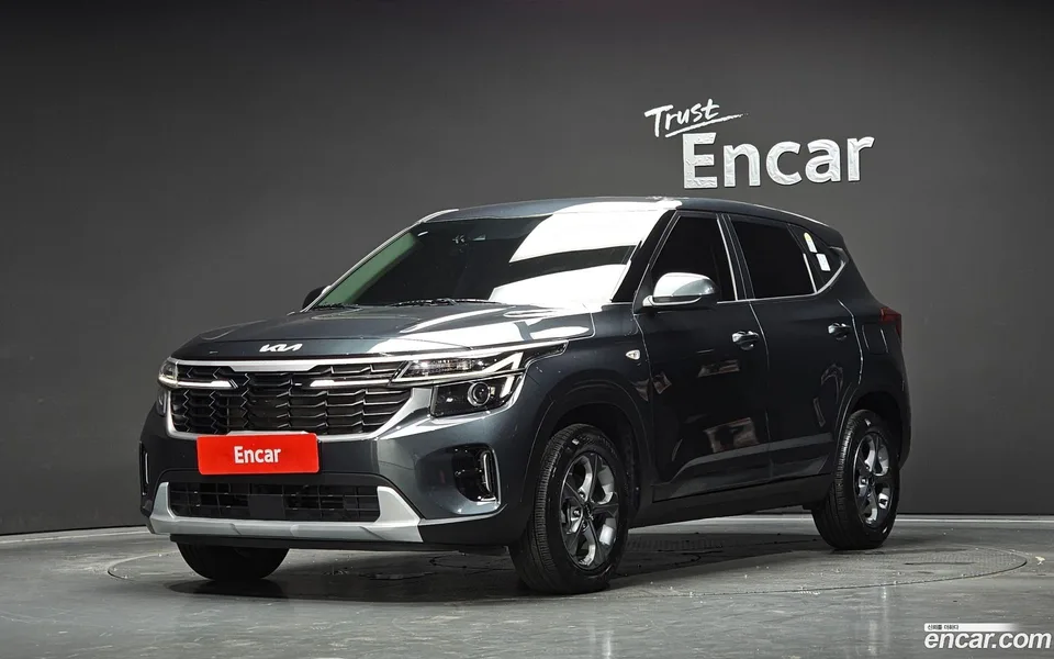 Kia Seltos 2.0 2WD 2024 — photo 1, buy with delivery to Moscow