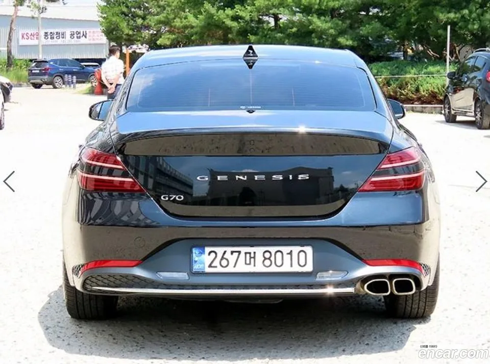 Genesis G70 2.0T 2WD 2023 — thumbnail 4