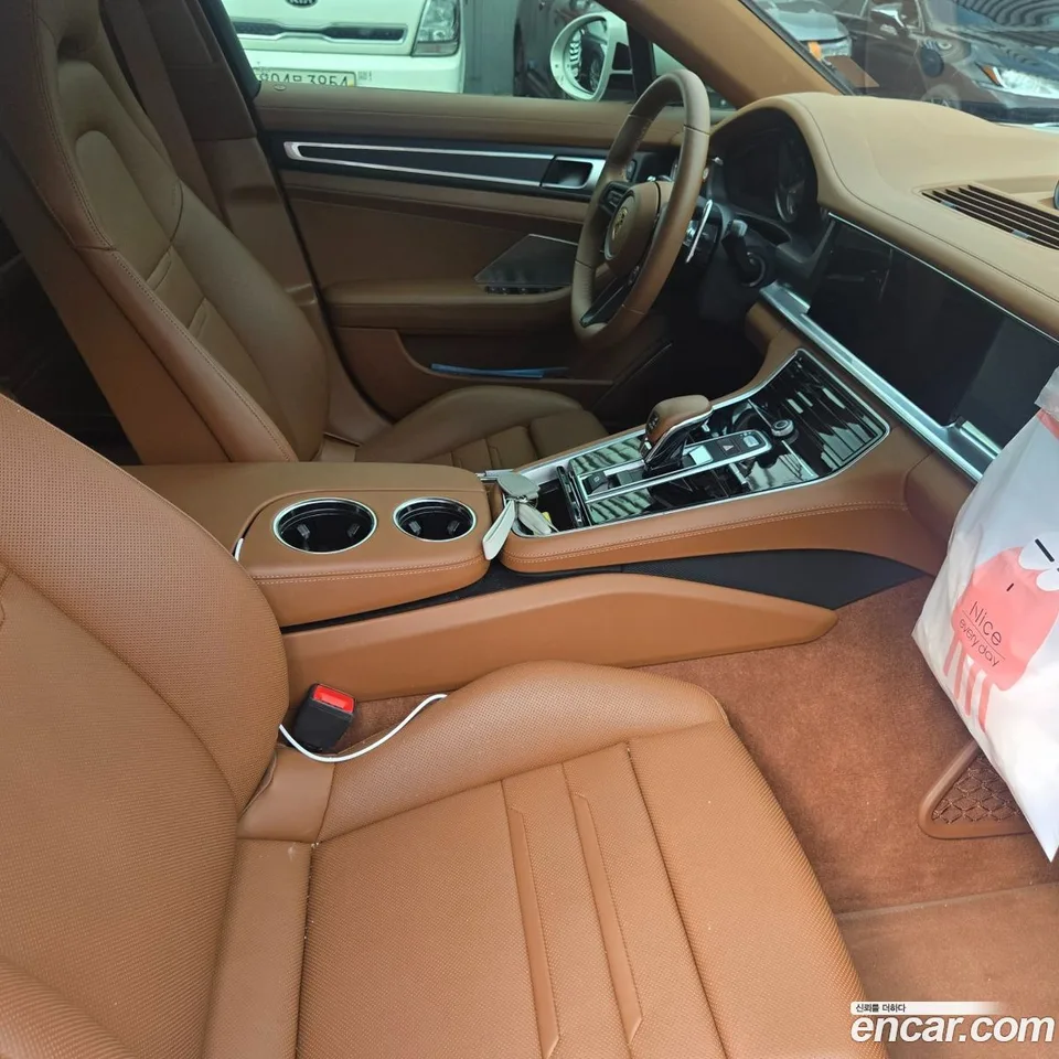 Porsche Panamera (971) 2.9 AWD E- 2023 — thumbnail 4