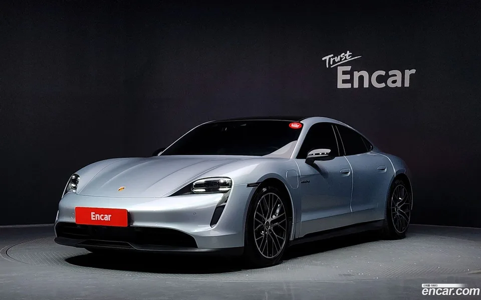 Porsche Taycan 2023 — photo 1, buy with delivery to Moscow
