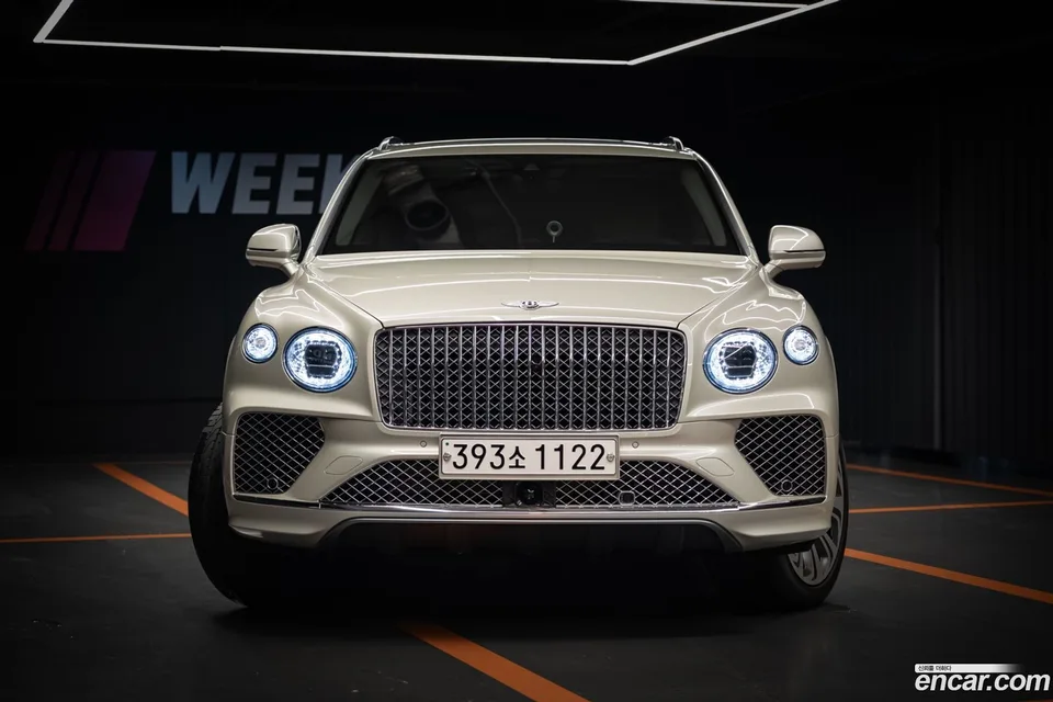 Bentley Bentayga 4.0 V8 2025 — thumbnail 3