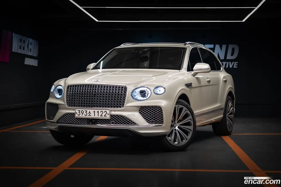 Bentley Bentayga 4.0 V8 2025 — photo 1, buy with delivery to Moscow