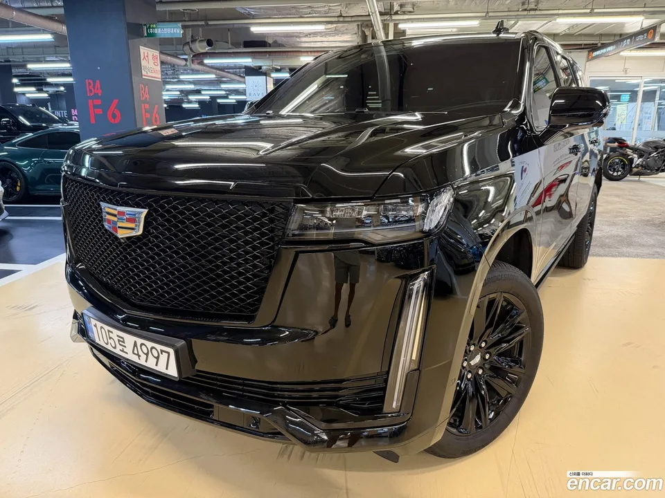 Cadillac Escalade 6.2 2023 — photo 1, buy with delivery to Moscow