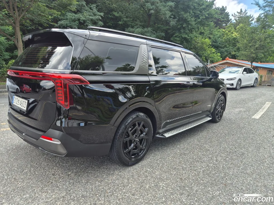 Kia Carnival 9 2024 — thumbnail 2