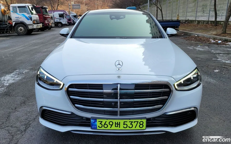 Mercedes-Benz S-Class S450L 4MATIC 2025 — thumbnail 3