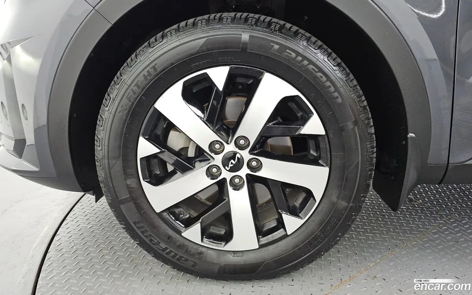 Kia Sorento 2.2 4WD 2023 — thumbnail 2