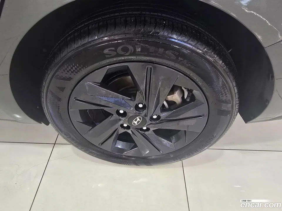 Hyundai Avante 1.6 2023 — миниатюра 2