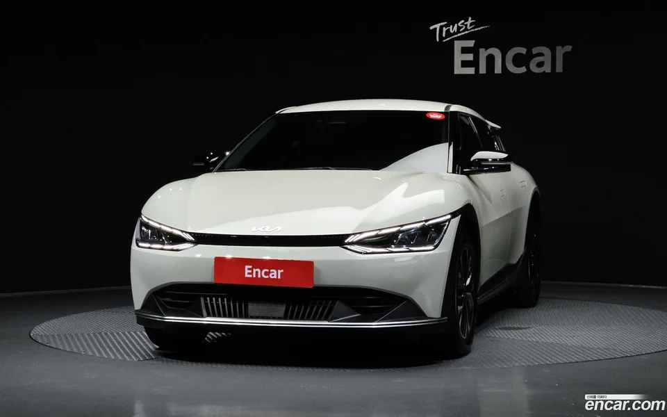 Kia EV6 2023 — thumbnail 3