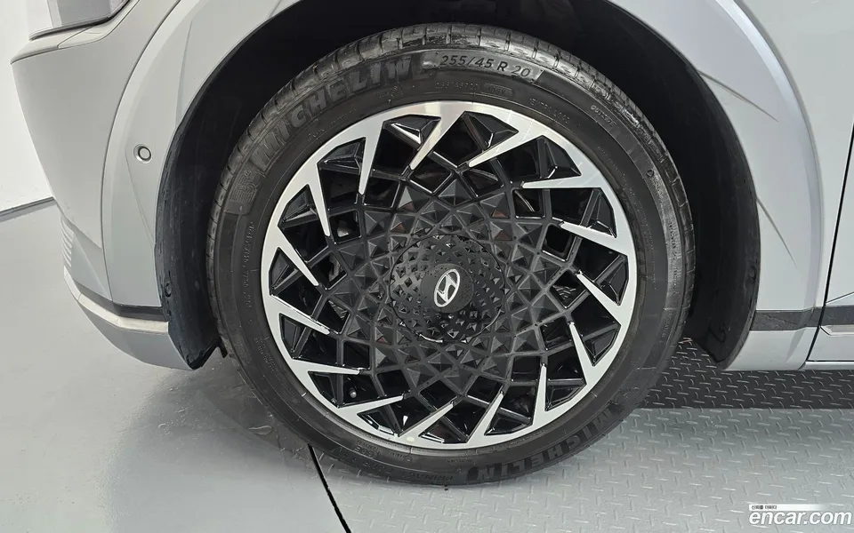 Hyundai Ioniq 5 2022 — thumbnail 2